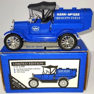 Vintage ERTL 1918 Tanker Bank